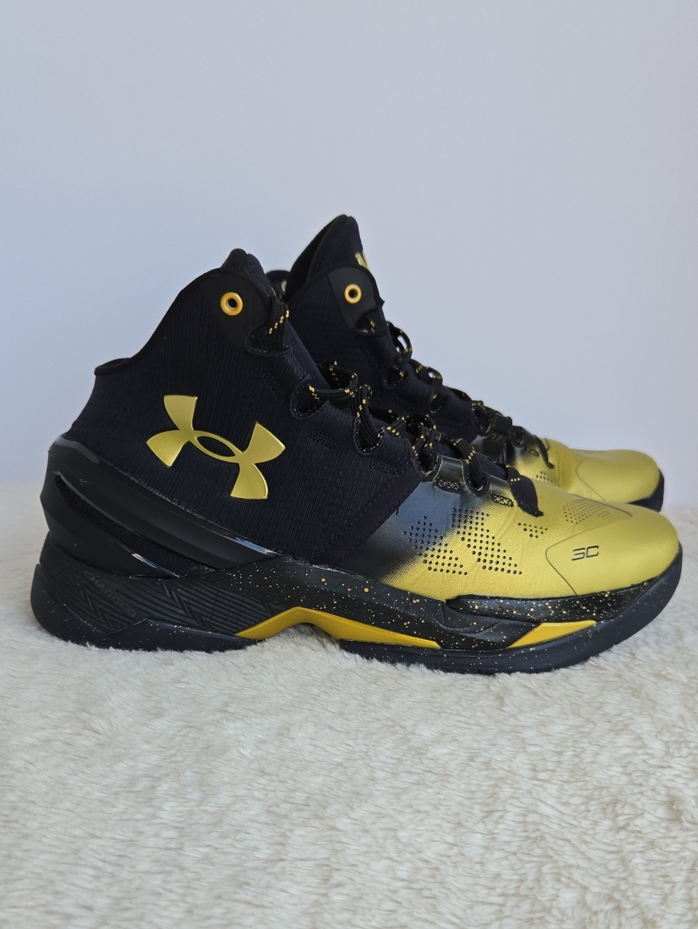 Under Armour Curry 2 Back 2 Back MVP Unanimous Black Gold Size  Man 8.5 Wom 10.